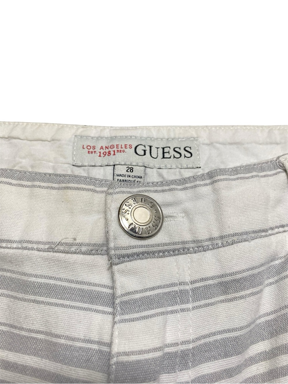 Guess Vintage Y2K Low Rise Women’s Striped Shorts Sz-28 - Picture 2 of 4